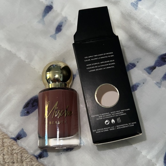 Brand new in box MISCHO BEAUTY
Nail Polish in Ijama - Picture 5 of 6